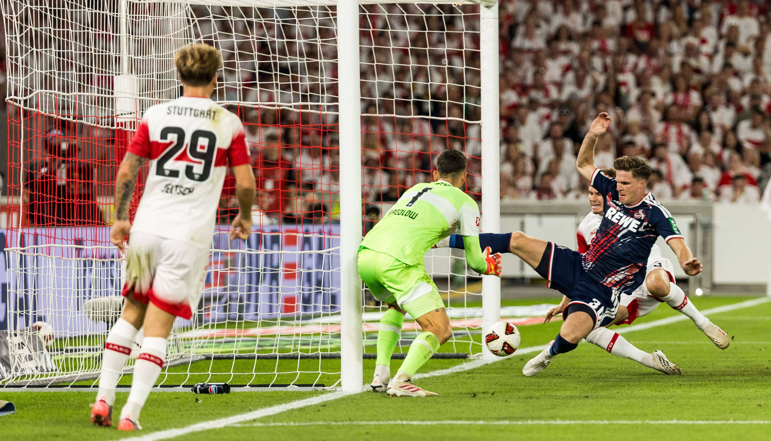 VfB Stuttgart vs FC Köln (01:30 - 05/09)